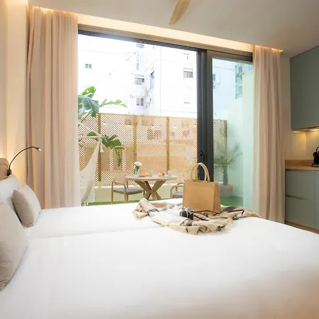 Nomad Haux Mestalla بيت ضيافة فالنسيا