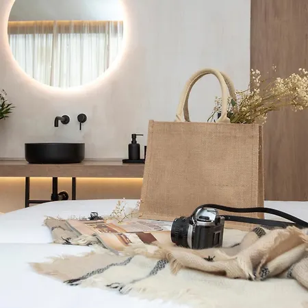 Nomad Haux Mestalla 3* فالنسيا