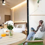 Nomad Haux Mestalla Affittacamere Valenza