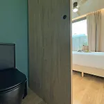 Nomad Haux Mestalla Affittacamere Valenza
