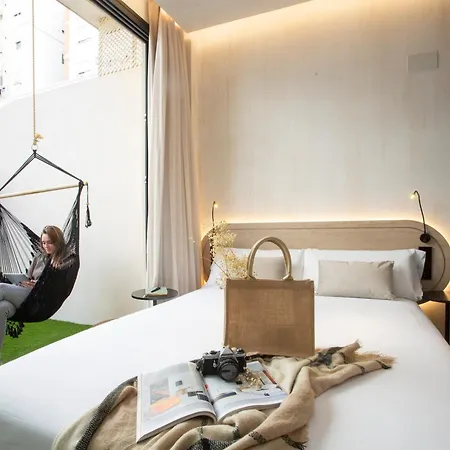 Nomad Haux Mestalla Penzion Valencie