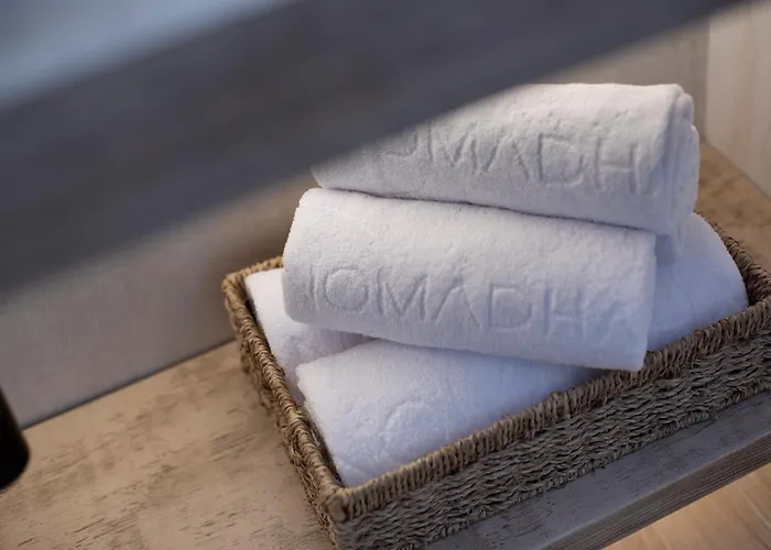 Nomad Haux Mestalla Gæstehus 4*