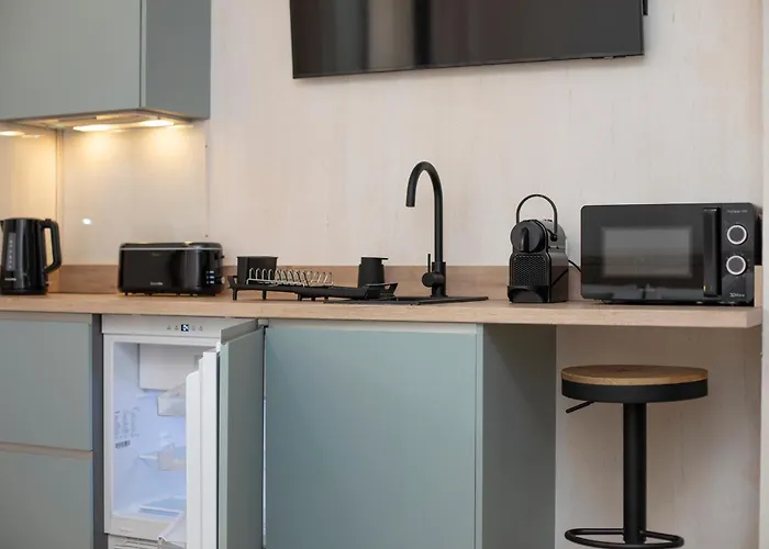 Nomad Haux Mestalla Gæstehus 4*